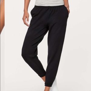 Twisted and tucked pant,  heather mod black color